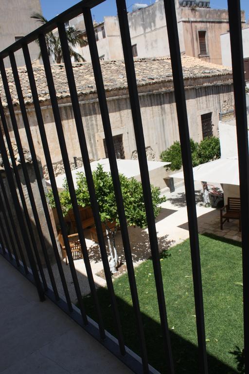 Bed And Breakfast Welcome Noto Exterior foto
